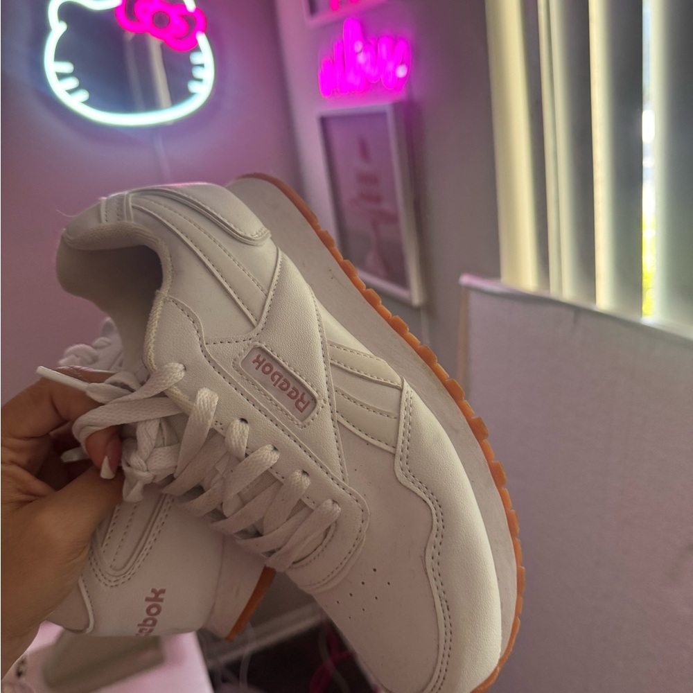Reebok Cream Casual Sneakers